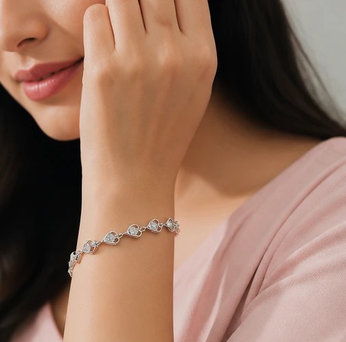 Women’s 925 Sterling Silver Radiant Heart Link Bracelet