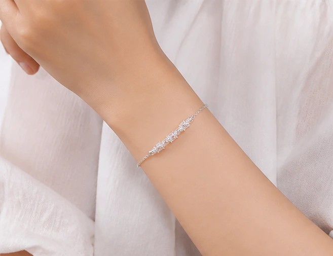 Radiant Bar Cubic Zirconia Silver Chain Bracelet