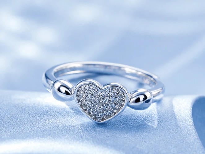 Amora Classic™ S925 Pavé Heart Adjustable Promise Ring