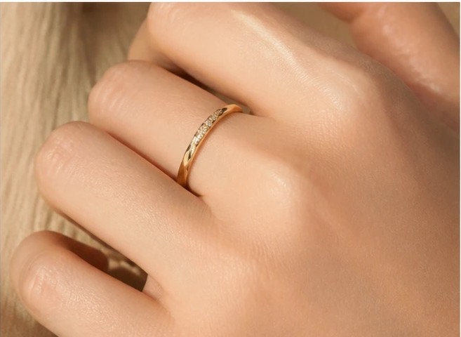 Elysian Twist™ 18K Gold Pavé Infinity Eternity Band RING