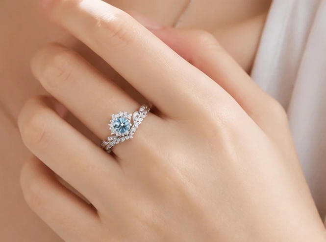Aria Crown™ Ice Blue Moissanite Tiara Bridal Set