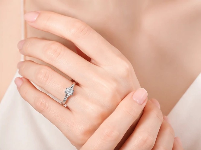 Sterling Silver 925 Infinity Twist Solitaire Ring
